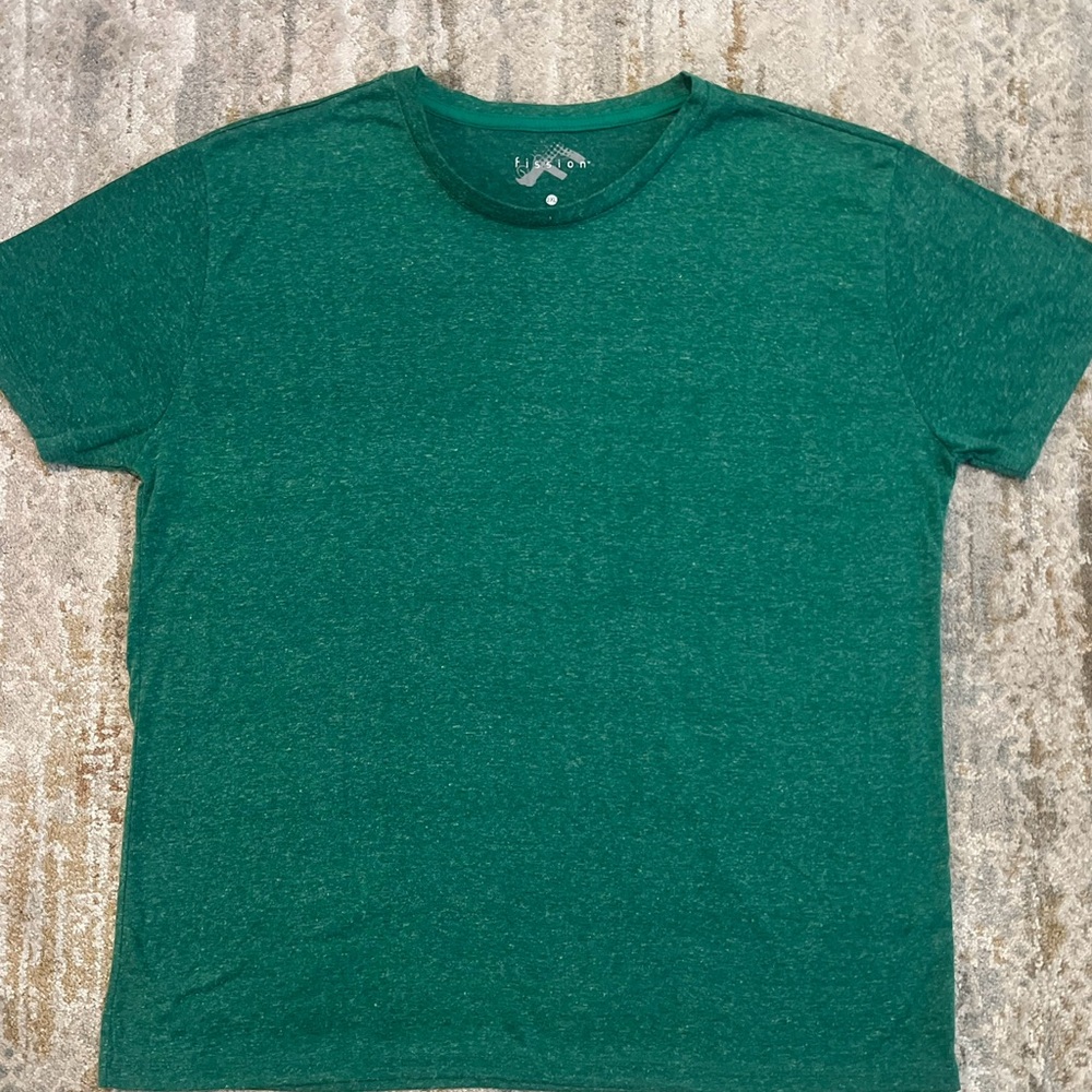 Fission T-shirt Mens Large Green Crew Neck Mens Green T-shirt size 2XL